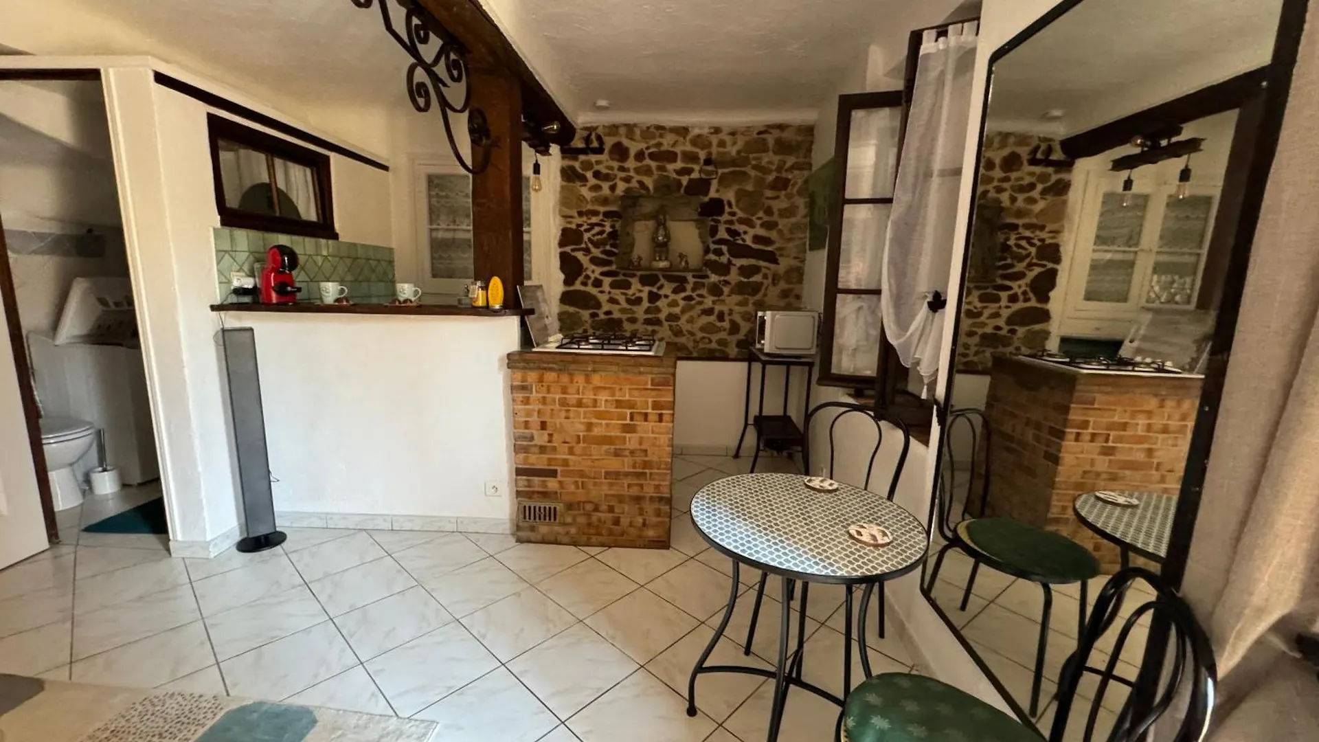 Chez Kay Apartment Roquebrune-sur-Argens 0*,  France